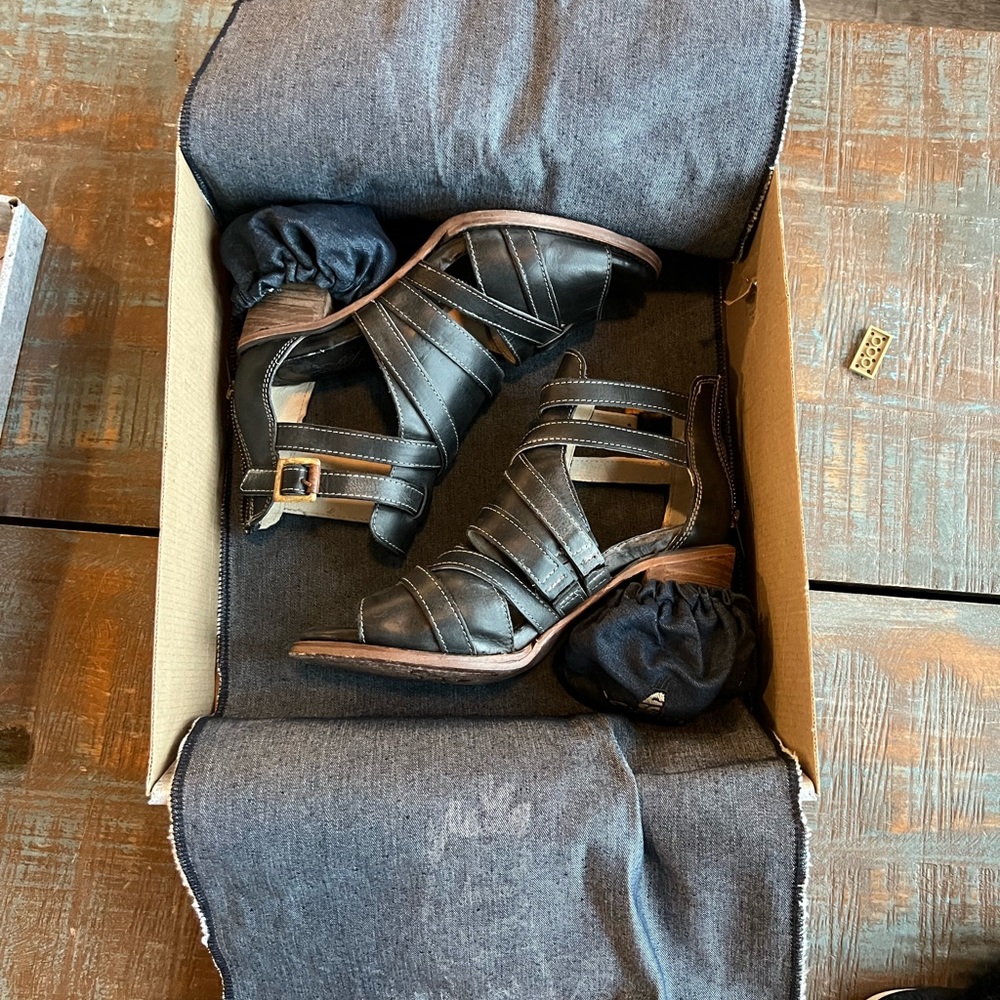 Freebird by Steven Claw Sandals